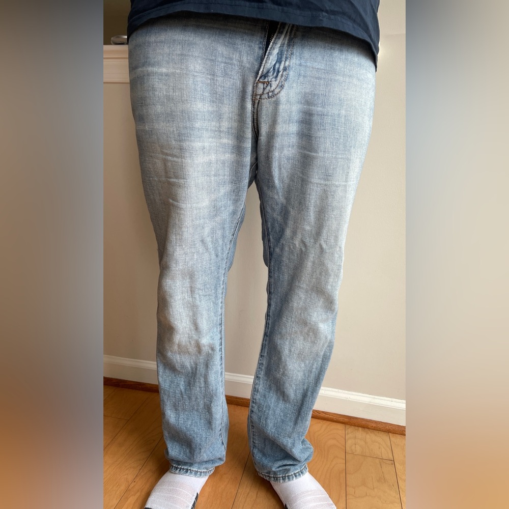 Lucky Brand Men’s Jean 410 Athletic Slim 34/30 Lived-In Super Soft - RUNS SHORT